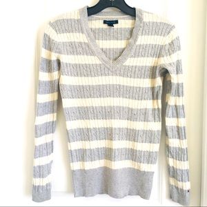 Tommy Hilfiger v neck gray cream color striped sweater size small